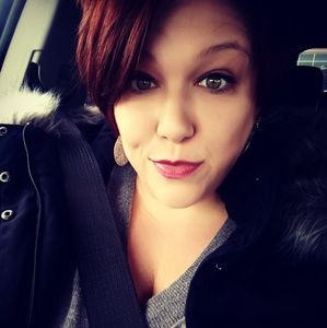 Meet your Posher, Caley